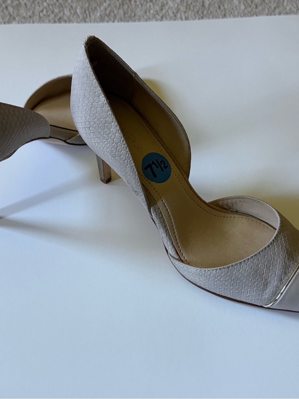 D'Orsay Mid-Heel Pumps in Light Beige